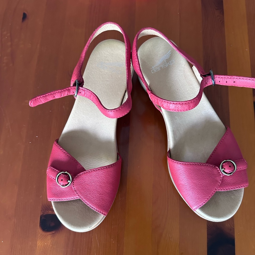 Dansko Women's Coral Sandals